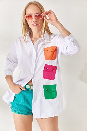Olalook Weißes, fuchsiafarbenes Oversize-Webhemd für Damen mit Taschendetail GML-19001051