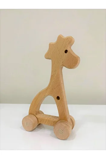 BİANNE ATÖLYESİ Giraffe with Wooden Wheels