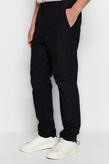 Trendyol Collection Baggy Fit Black Jogger Pants - Parachute Fabric TMNSS23PL00045
