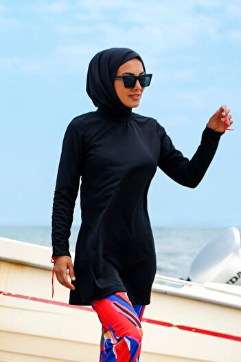Riva Mera Rivamera 4-Piece Black Patterned Fully Covered Hijab Swimsuit R1107