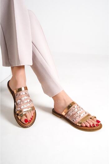 Capone Outfitters Γυναικείες παντόφλες Capone Thumb με λεπτομέρειες
