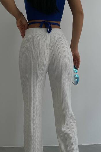 lovebox Women's White Openwork Knitted Trousers 23s01022