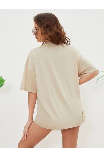 Benisengiydir Women's Beige Cats Oversize Crew Neck Tshirt