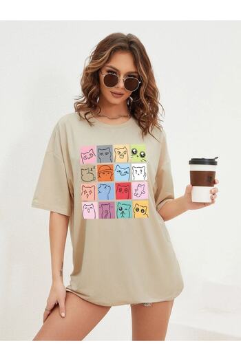 Benisengiydir Women's Beige Cats Oversize Crew Neck Tshirt