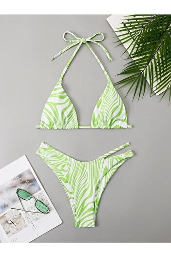 the DIFFerent Bikini Set with Line Pattern Detail