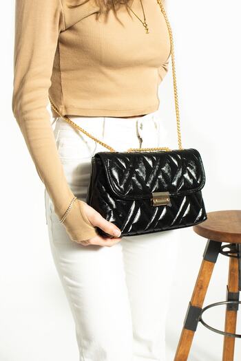 By Hakan Sn 1349 Quilted Chain Women's Handbag Shoulder Bag Wrinkled-patent black