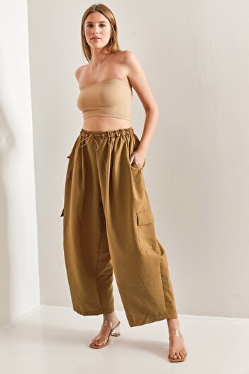 Bianco Lucci Women's Elastic Waist Cargo Pocket Oversize Parachute Fabric Trousers