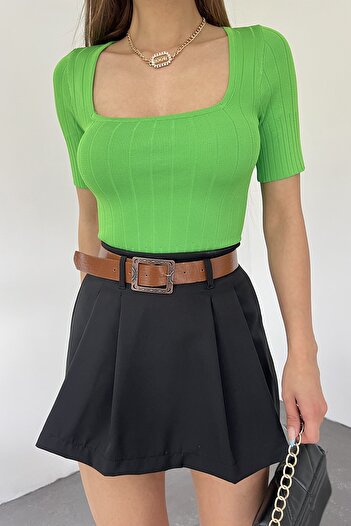 LE CARAMBOLE Women's Green Square Neck Half Sleeve Knitwear Blouse