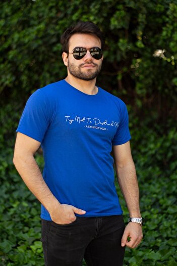 Azıcık Akıllı Men's Blue Handwritten Signature Print Short Sleeve Crew Neck Men's T-Shirt 22Etsheyaz