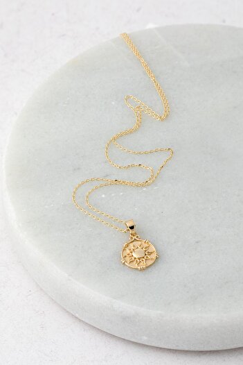 Cenova Jewelry 14 Ayar Altın Güneş Figürlü Plaka Kadın Kolye