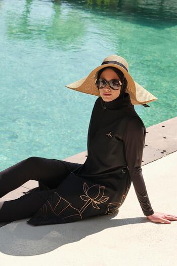 Haşema Copper Leaf Patterned Black Jelly Full Hijab Swimsuit Top