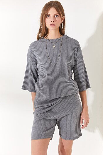 Olalook Women's Smoked Bottom Short Tights Top Loose Blouse Set TKM-19000200