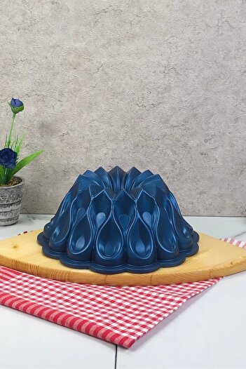 MEŞELER Lisa Deren Cast Granite Cake Mold Blue