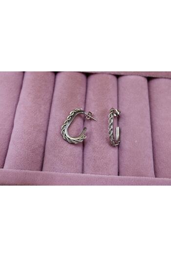 Vitastyle Stylish Steel Earrings with Silver Chain Detail
