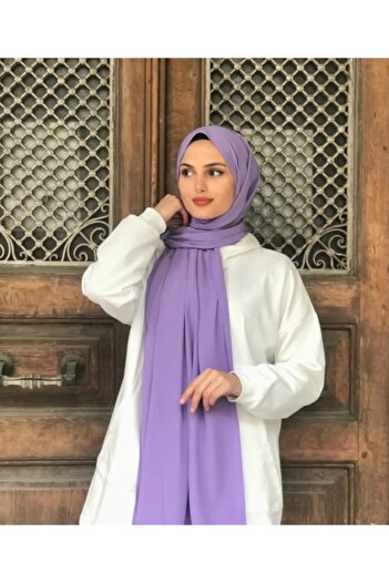 Swana Medina Silk Shawl Model