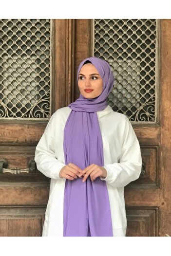 Swana Medina Silk Shawl Model