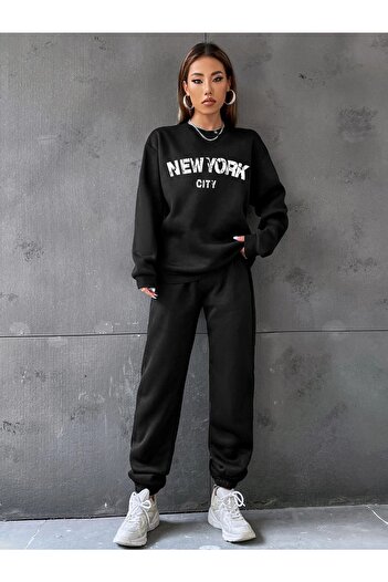 Mythologie Women's New York City Printed Bottom-Top Suit Combination - Jogger, Elastic Legs, Crew Neck, Oversize