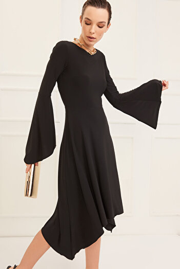 Laranor Women's Black Asymmetrical Cut Dress 19L6477