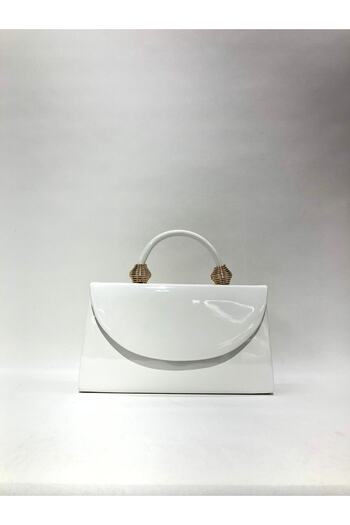 womenacs White Color Shiny Patent Leather Evening Dress Women's Bag Handheld and Long Strap Use (Chain Strap)