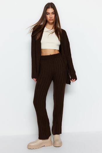 Trendyol Collection Barna, széles szabású, puha textúrájú kötöttáru felső és alsó készlet TWOAW22AU0128