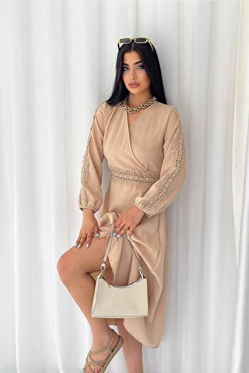 Neşeli Butik Μπεζ γυναικείο φόρεμα επιστροφής στο σπίτι - Guipure Detailed Kklf11