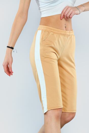 GÜLSELİ Light Beige Women's Capri with Side Stripe Detail