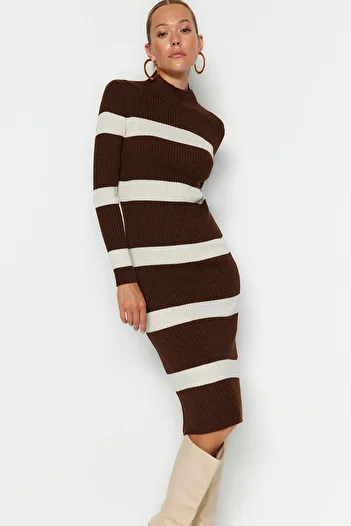Trendyol Collection Πλεκτό Μίντι Φόρεμα ριγέ - Καφέ TWOAW23EL00226