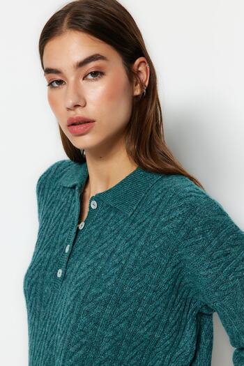 Trendyol Collection Khaki Wide Fit měkký, texturovaný úpletový svetr TWOAW21KZ2635