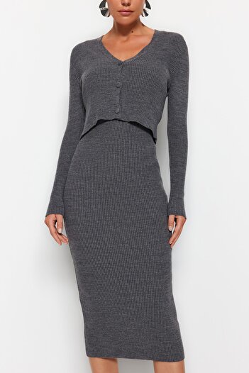 Trendyol Collection Anthracite Midi Πλεκτά Ζακέτα και Σετ Φορέματος - TWOSS21EL0208