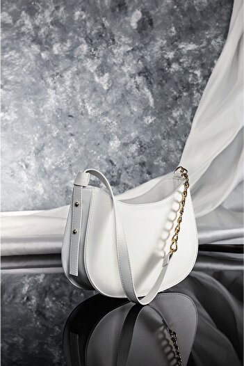 Rimense White Zippered Lined Adjustable Strap Bag