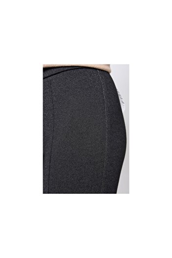 TONI CORE Hosen & šortky
