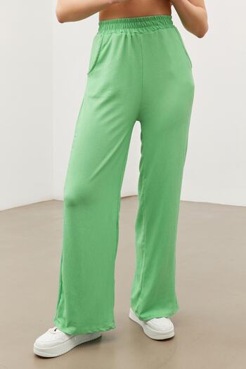 Bipantolon Women's Green Elastic Waist Double Pocket Wide Leg Wrinkled Trousers