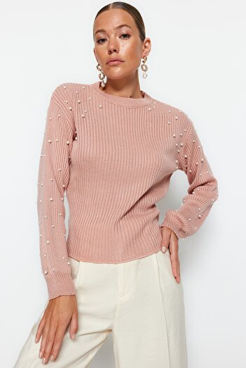 Trendyol Collection Pulover cu guler rotund cu detaliu din perla pudră TWOAW22KZ1493