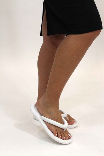 epona Women's Flip Flops Summer Orthopedic Non-Slip Sole Daily Beach Slippers