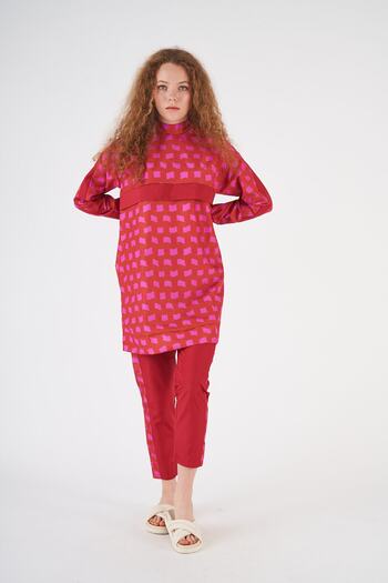 Mevra Wave Pattern Hijab Swimsuit Red Short