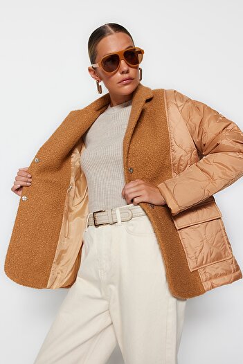Trendyol Collection Camel Oversize Stamp Detailed Quilted Water Repellent Puffer Jacket TWOAW24MO00108
