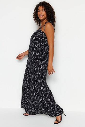 Trendyol Curve Black Floral Patterned Woven Jumpsuit TBBSS23BG00002