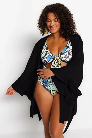 Trendyol Curve Plus Size Ruffles Black Viscose Beachwear - Flounce Kimono & Kaftan Tbbss23De00001