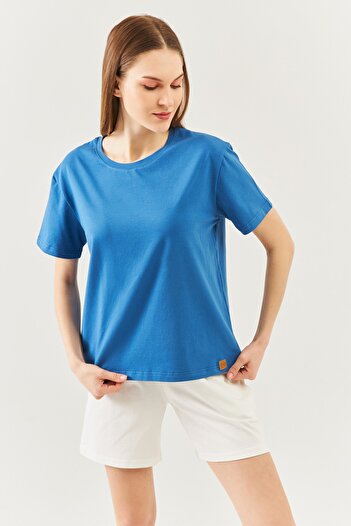Butikgiz Μπλε Oversize Άνετο 100% βαμβακερό χτενισμένο βαμβακερό λαιμόκοψη Βασικό μπλουζάκι με κοντό μανίκι