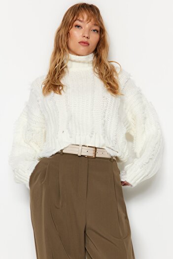 Trendyol Collection Ecru Crop Soft Textured Turtleneck Sweater TWOAW24KZ00215