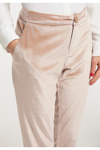 Faina Samthose
