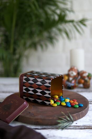 EVLE Er008-t8 Circus Patterned Square Metal Storage Container 8x8 Cm