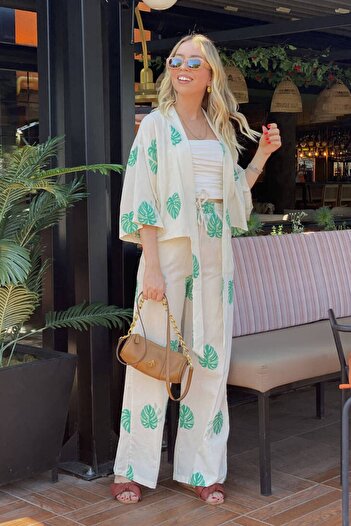 Laluvia Green Leaf Patterned Kimono Set