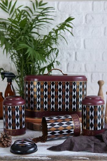EVLE Erb02t8 Oval Bread Box Set of 4, Circus