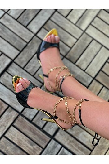 AYAKKABI PRENSİ Leto Chain Chain Black Gold 10 cm Women's Classic Heeled Shoes