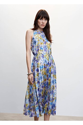 MANGO Woman Φόρεμα με πλισέ σχέδιο