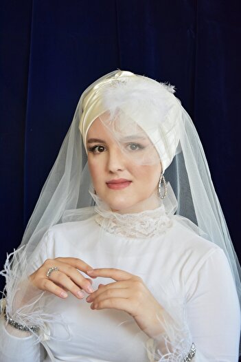 ARTİZİA Non-Padded Muslim Bridal Bonnet with Feather and Voilet Detail, Ready Turban, Shawl, Bridal Head and Veil Tulle