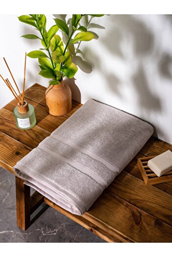 LC Waikiki Plain Bamboo Bath Towel 70x140 Cm