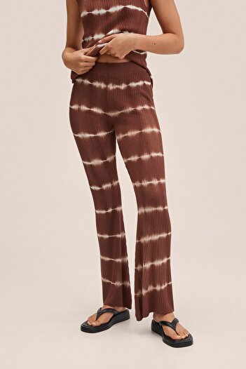 MANGO Woman Brown Women's Trousers 27095765