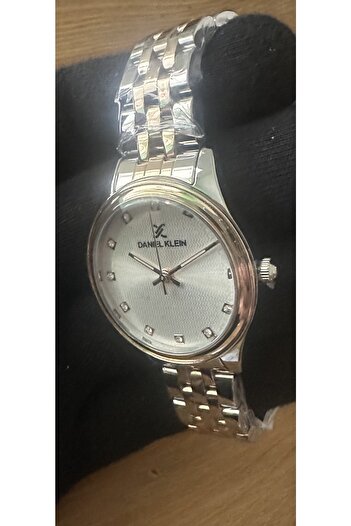 Daniel Klein Women's Wristwatch - Stylish and Functional Design